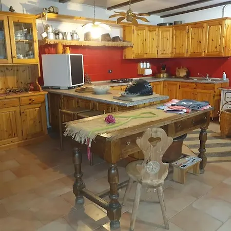 - Tra Pinzolo E Chalet